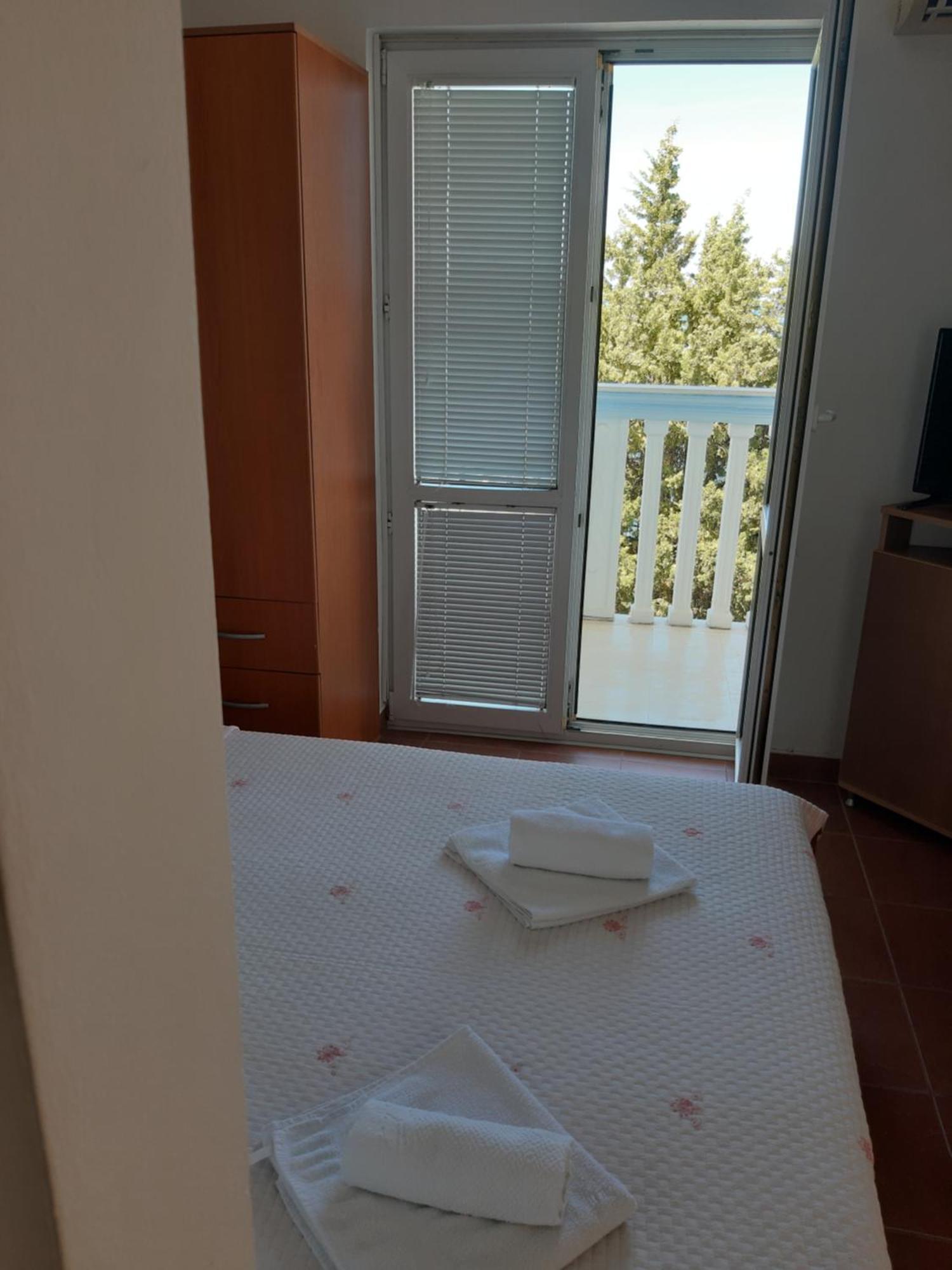 Guest House Perovic Sutomore Habitación foto